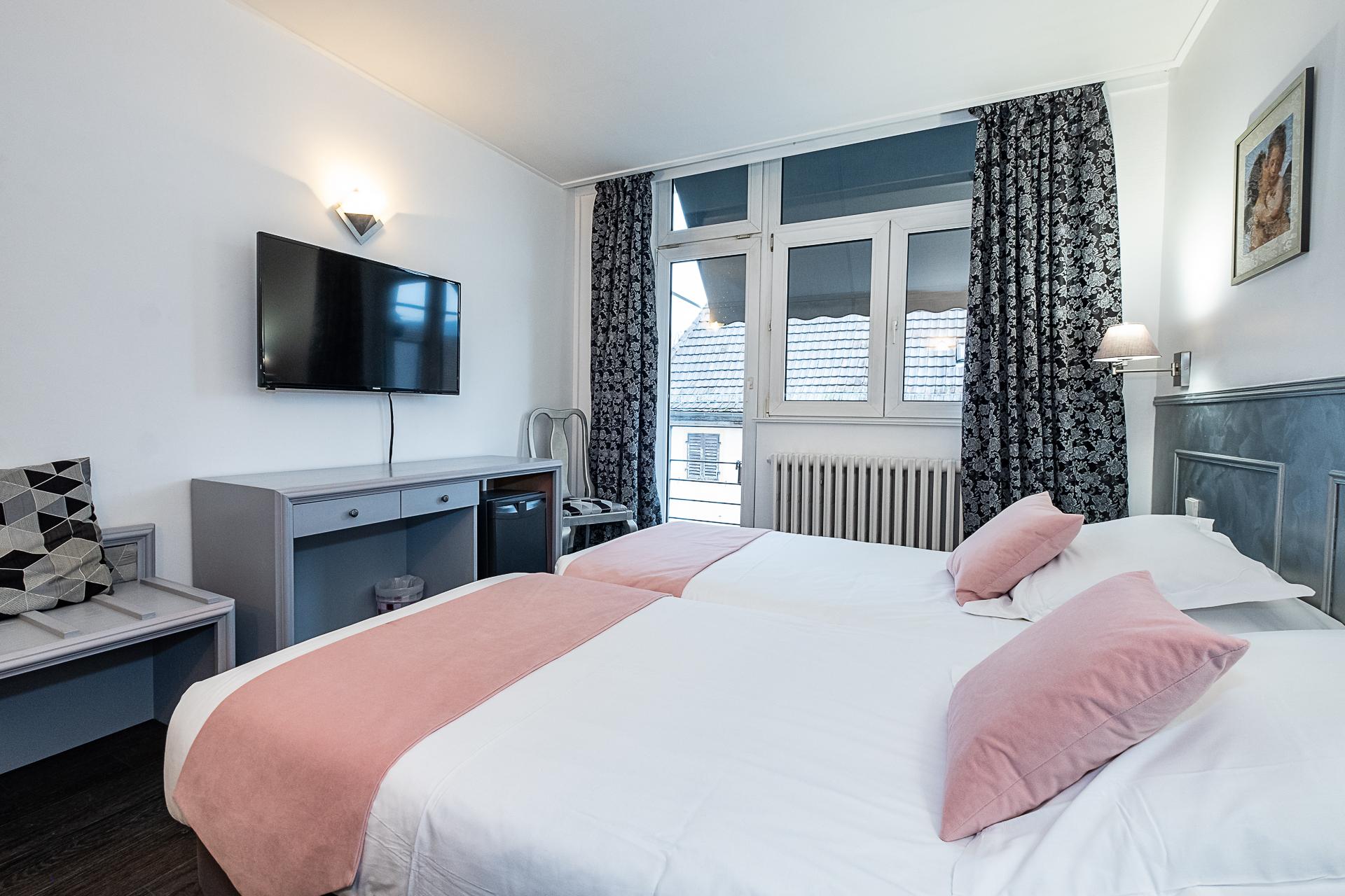 The Originals City Hotel De L Ange Гебвилер Екстериор снимка